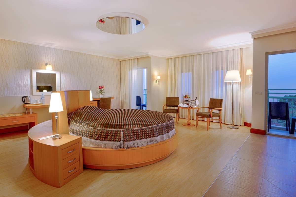 Honeymoon Modern Zimmer